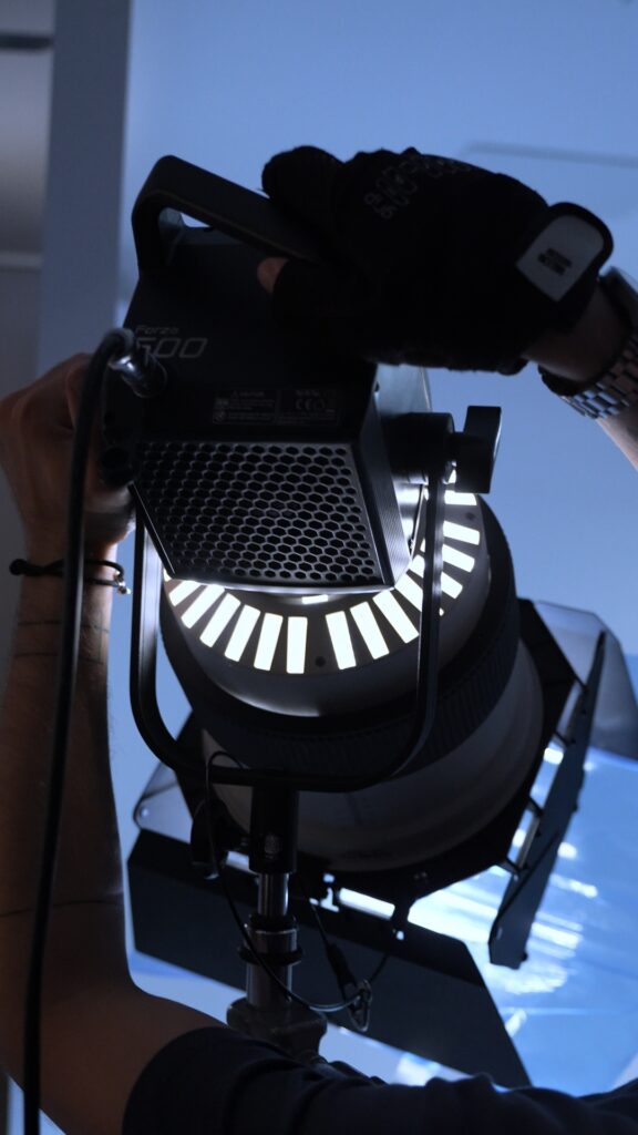 Kadr "Behind The Scenes: Rycerz - Basia Giewont" / Konrad Samorodny, gaffer