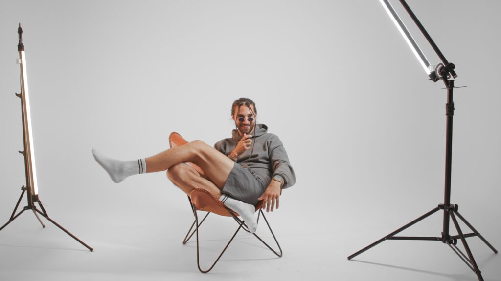 Kadr "Behind The Scenes: Rycerz - Basia Giewont" / Choreograf Adam Soroczyński / ROX DANCE Zakopane